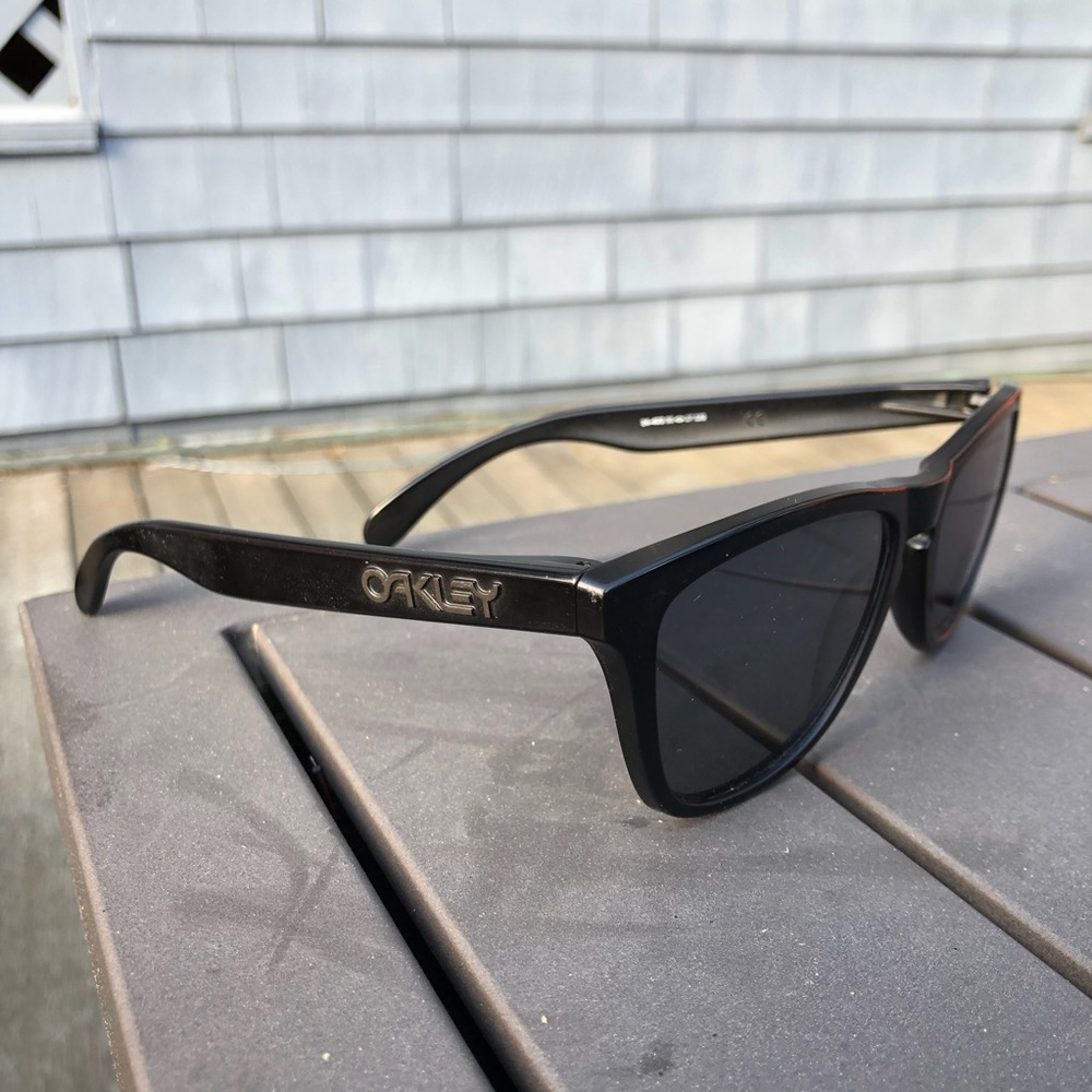 Oakley Frogskin sunglasses